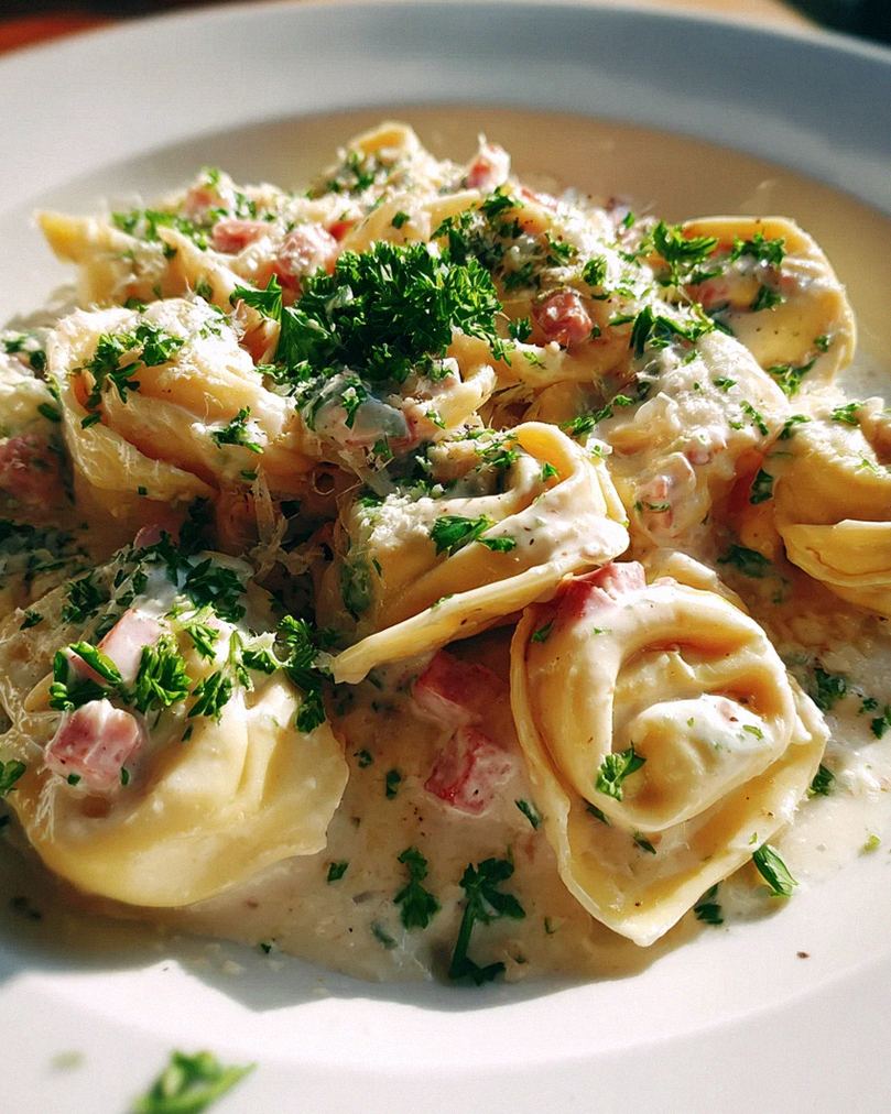 Cremige Tortellini mit Rinderschinken-Sauce – Lecker & Schnell – Schritt 2