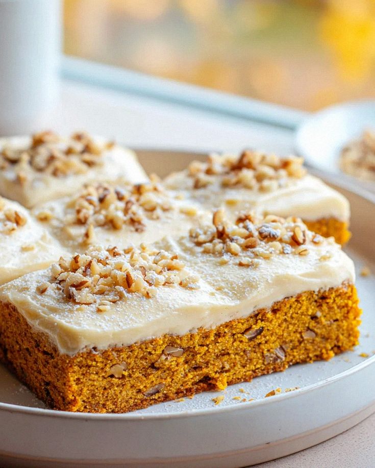 Kürbiskuchen vom Blech – Einfaches Rezept für Herbstgenuss!